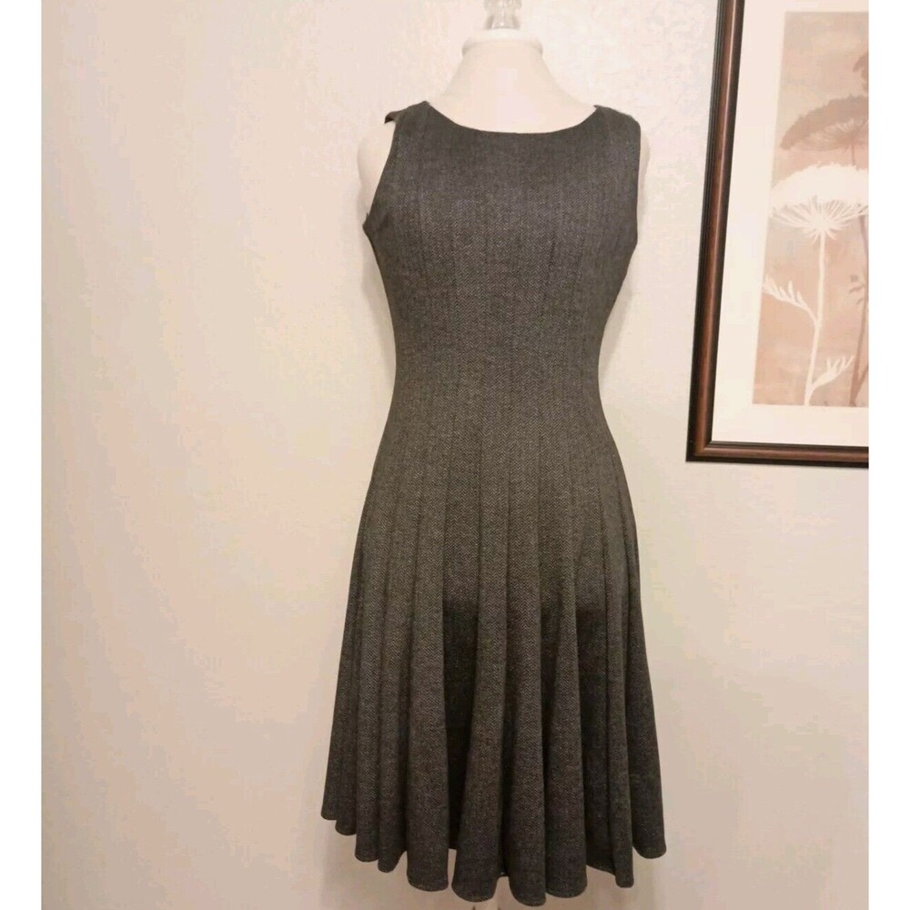 Calvin Klein Sz 4 Fit & Flare Dress Pleats Sleveless Herringbone Gray Career